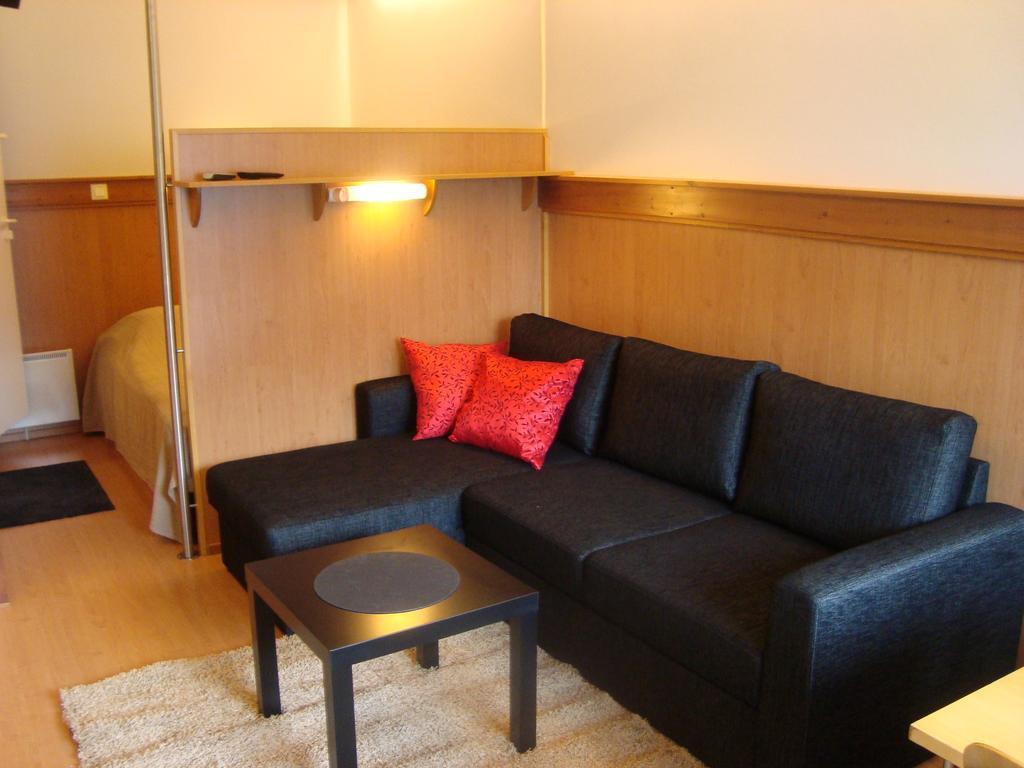 Vuosselin Helmi Apartments Rukatunturi Habitación foto